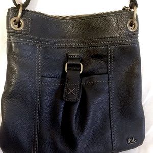 EUC Sak black crossbody zip top bag